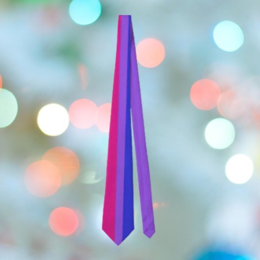 Cravate avec déclaration de fierté bisexuelle