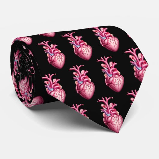 cravate avec les coeurs (Roulé)