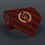 Cravate Avocat fait sur commande d'initiales de rayures<br><div class="desc">Échelles juridiques rayées rouges, noires et marron élégantes de cravate faite sur commande d'initiales de justice.</div>