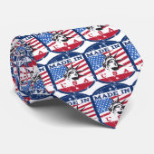 Cravate Badge Fabriqué aux États-Unis (Roulé)