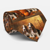 Cravate Basset Hound Chiot Automne Citrouille de plaisir (Roulé)