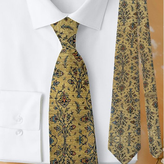 Cravate Beau or Iranien modèle floral du 17ème siècle