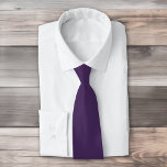 Cravate Beurre d'acai violet foncé de couleur solide<br><div class="desc">Conception de baies d'acai violet foncé couleur uni.</div>