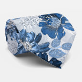 Cravate Bleu clair, fleurs bleu foncé sur gris clair (Roulé)