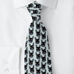 Cravate bleu de Bulldog<br><div class="desc">Un amusant petit motif français ou taureau noir sur un arrière - plan bleu oeuf de canard. Idéal pour tous les amoureux de les chiens, gardiens de chiens, marcheurs de chiens et vétérinaires. Art original de Nic Squirrell.</div>
