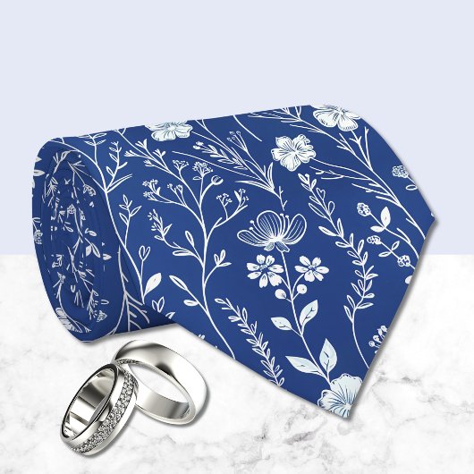 Cravate Bleu foncé et blanc Chinoiserie Floral
