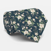 Cravate Bleu Marine Floral Fleur Blanche (Roulé)