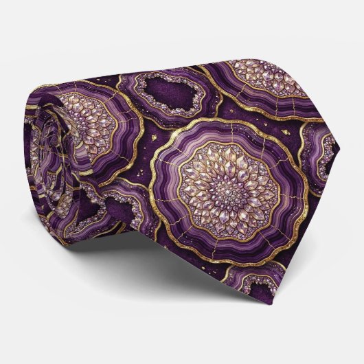Cravate Bling & Sparkle | Deep Plum + Collier Geode en Or (Roulé)