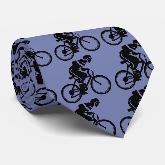 Cravate Blue2 allant à vélo (Roulé)