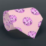 Cravate Boule moderne rose violet Disco Motif Pastel rose<br><div class="desc">Danse,  danse ! Conception de mirrorball disco à feuillage persistant pour chaque reine dansante. Illustration de boule Disco motif décor esthétique maison rose,  produits de fête et cadeaux.</div>