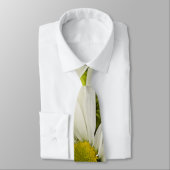 Cravate Bouquet aux teintes de blanc et de jaune (Attaché)
