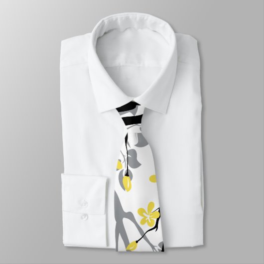 Cravate Branche gris ultime, éclairant les fleurs jaunes (Attaché)