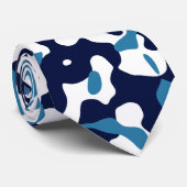 Cravate Camouflage bleu en marine et blanc (Roulé)