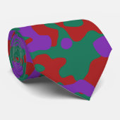 Cravate Camouflage rouge en vert et violet (Roulé)