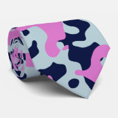 Cravate Camouflage violet en bleu profond et bleu doux (Roulé)