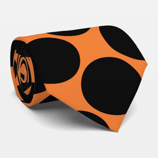 Cravate Candy Orange arrière - plan avec pois noirs 2. (Roulé)