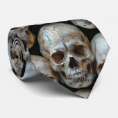 Cravate Catacombes de Paris - Crânes empilées Halloween Cr (Roulé)
