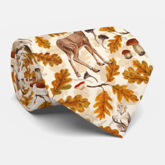Cravate Cerf dans la forêt automnale (Roulé)