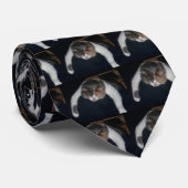 Cravate Chat couché Cute Calico au-dessus de l'épaule (Roulé)