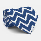 Cravate Chevrons Ikat - Bleu marine et blanc (Roulé)