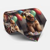 Cravate Chien Airedale avec gâteau et ballons (Roulé)