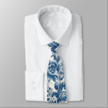 Cravate Chinoiserie Bleu et Blancs Fleurs florales<br><div class="desc">Doté d'un élégant design chinoiserie qui prend vie avec des flancs de pivoines bleus et blancs complexes,  évoquant un sentiment de sophistication et de tranquillité. Objets correspondants disponibles en magasin.</div>