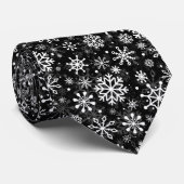 Cravate Christmas seamless snowflakes black pattern (Roulé)