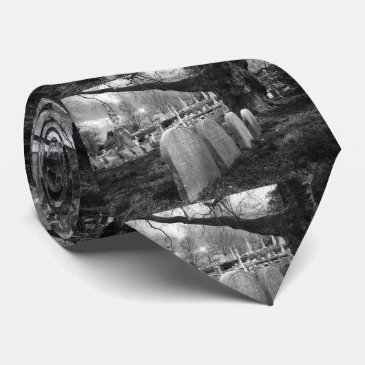 Cravate cimetière tranquille (Roulé)