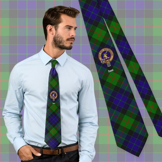 Cravate Clan Gunn Crest sur Tartan