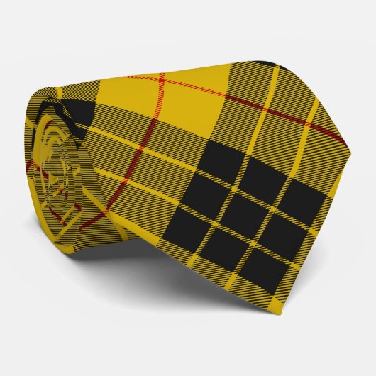 Cravate Clan MacLeod de Lewis Crest sur Tartan (Roulé)