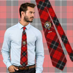 Cravate Clan Ramsay Crest sur Red Tartan