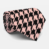 Cravate Classique noir et rose à carreaux (Roulé)