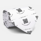 Cravate Code QR et texte personnalisé (Roulé)
