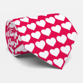 Cravate Coeurs blancs sur le rose de rouge à lèvres (Roulé)
