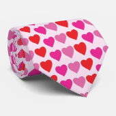 Cravate Coeurs fuchsia rose rouge (Roulé)