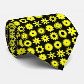 Cravate Cogs - Jaune sur noir (Roulé)