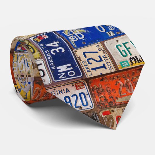 Cravate collection de plaques d'immatriculation rouille ré (Roulé)