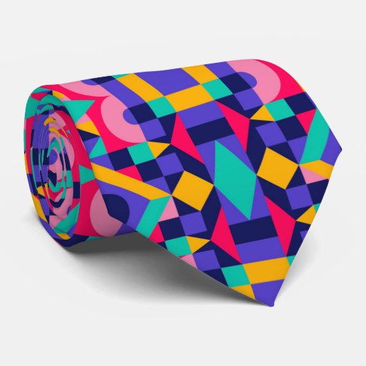 Cravate Colorful geometric-patterned tie displayed  (Roulé)