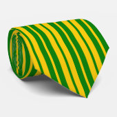 Cravate Conception de motif rayé stylé vert jaune (Roulé)