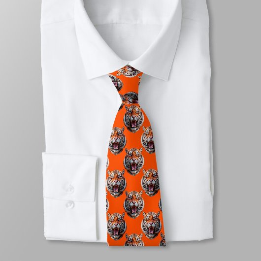 Cravate Conception de motif tête de tigre orange