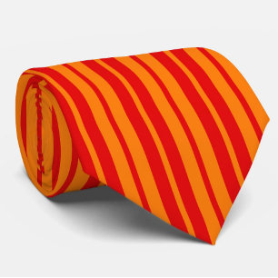 Cravate Conception de rayures rouges et orange