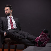 Cravate Conception simple de la broche rouge