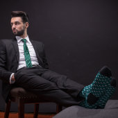 Cravate Conception simple et verte de la broche