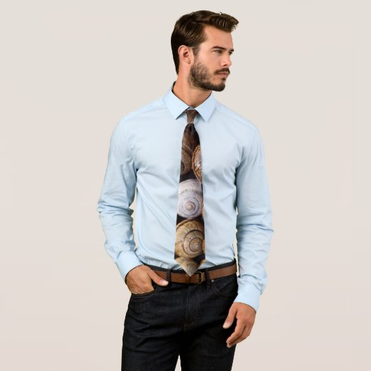 Cravate Coques des escargots (En situation)