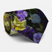 Cravate Coteau de panneaux violets et jaunes (Roulé)