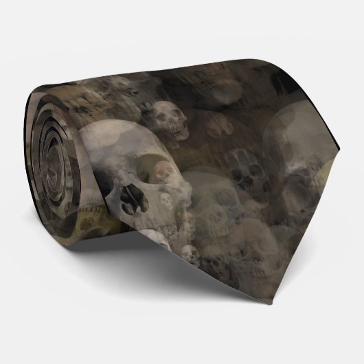 Cravate Crânes gothiques (Roulé)