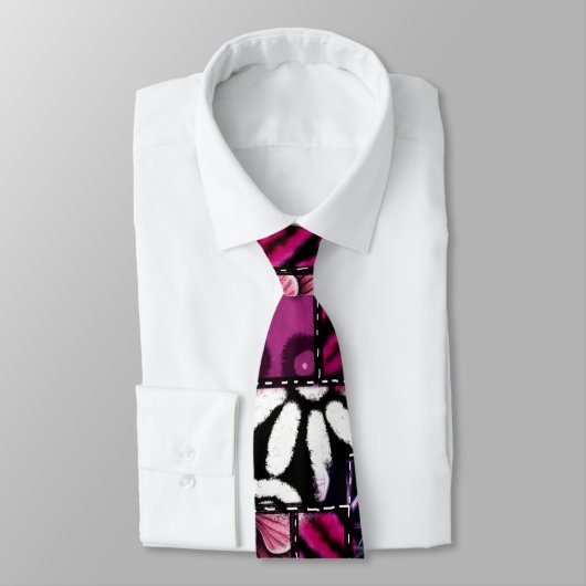 Cravate Crazy Quilt Black Cherry Floral Pattern  (Attaché)