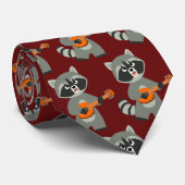 Cravate Cute Cartoon Raccoon Playing Banjo (Roulé)