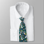 Cravate Cute pélicans coloré fleurs tropicales motif<br><div class="desc">De mignons pélicans aux fleurs tropicales colorées dans un motif sans couture avec un arrière - plan bleu. Conception parfaite pour une maison de plage.</div>