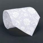Cravate Damas florales blanches et molles de couleur bleu-<br><div class="desc">Elégant blanc vintage damassé transparent motif avec un arrière - plan bleu-gris rose doux personnalisé. La cravate parfaite pour une fête de mariage.</div>